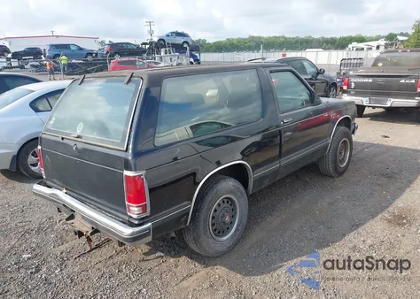 1985 Chevrolet Blazer S10 из США, поврежденный, VIN 1G8CT18B5F0117463